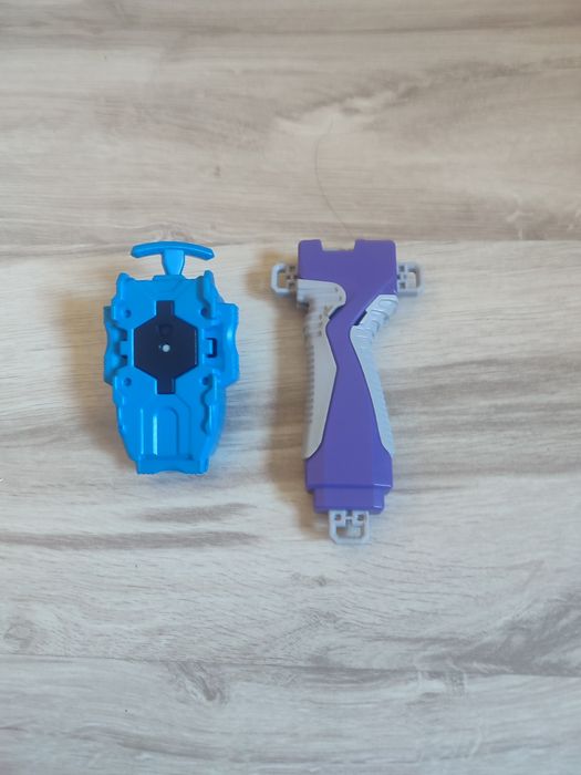 Бейблейди набор.