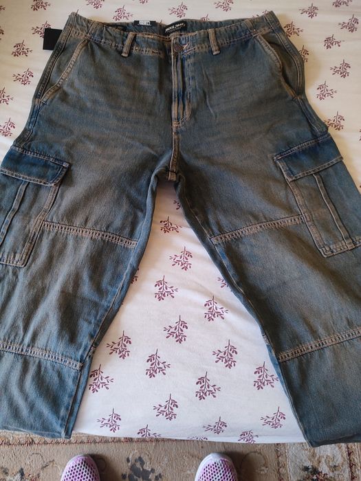 Nowe, męskie jeansy