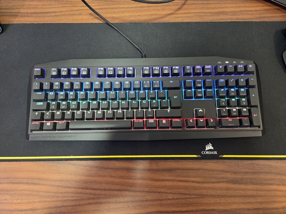 Teclado mecânico Nox Krom Kratos