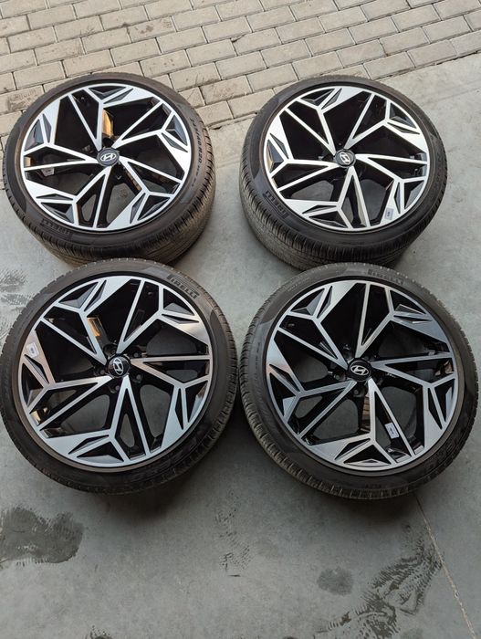 Диски Колеса Hyundai Ionic 6 R20 245/40 Pirelli PZERO 23 рік