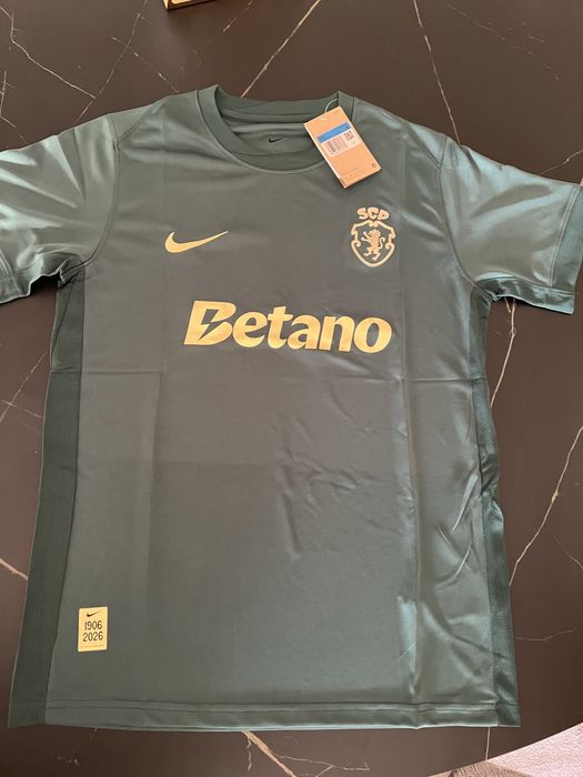 Camisola Sporting 26/27 comemorativa 120 anos