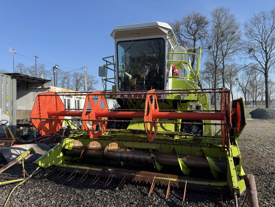 Комбайн зернозбиральний Class Dominator 76