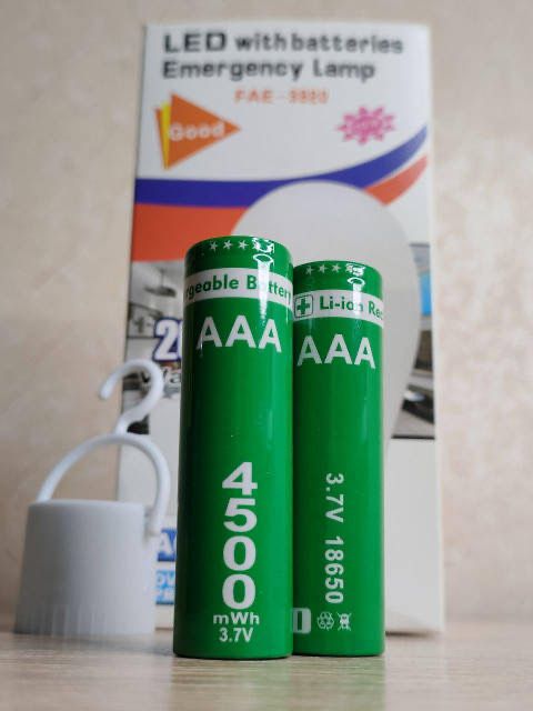 Аварийная светодиодная лампа 20W с аккумулятором 18650 опт и роздриб