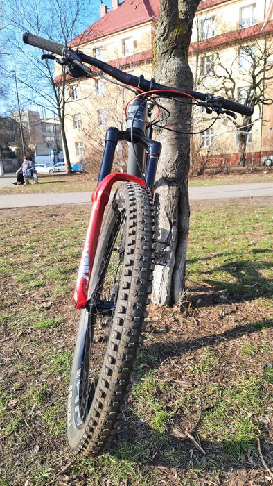 Cube Stereo 170 TM, grey'n'red / 180 skoku przód, 170 tył / Rozmiar 18