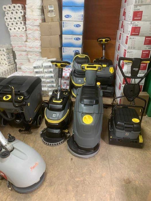 Підлогомийна машина