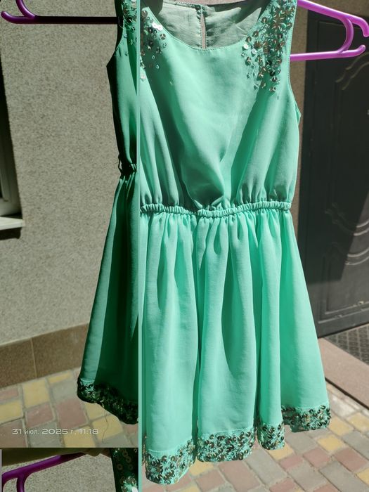 Нарядные платья 3-5 лет