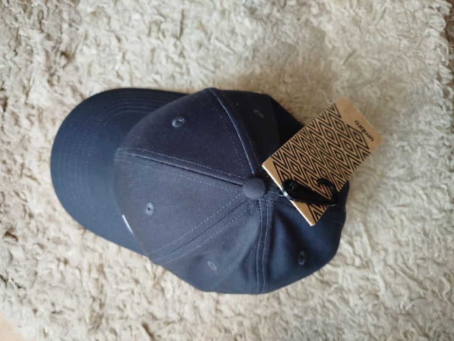Czapka męska z daszkiem Umbro Nowa