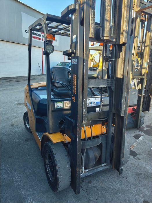 Empilhador Euroyen Diesel 2.5t