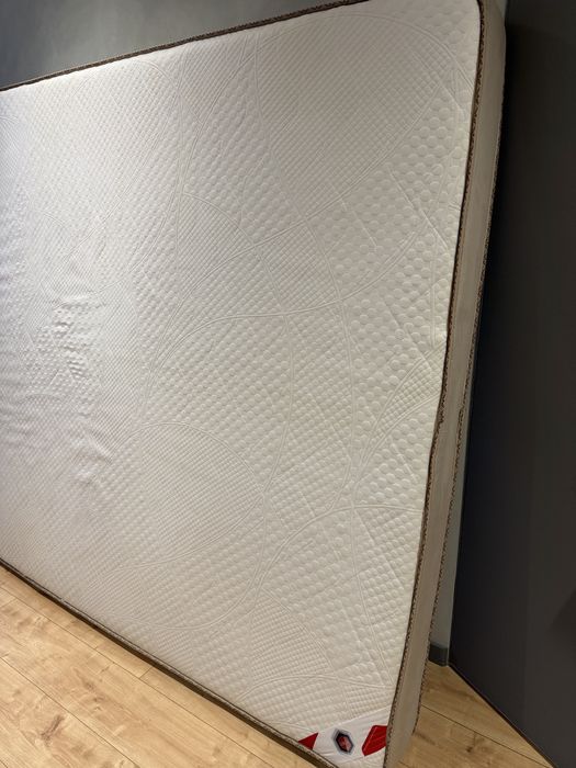 Ортопедичний матрац Infinity Vega 200x180. Стан ідеальний!
