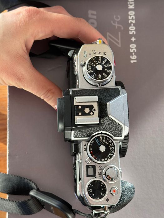 NIKON Z fc + Obiektyw 16-50mm f/3.5-6.3 Srebrny + 50-250mm f/4.5-6.3