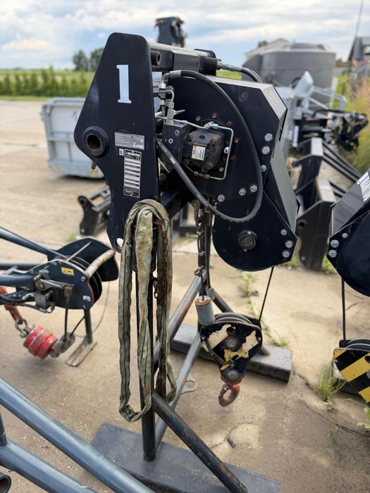 Wciągarka MANITOU TREUIL 3000 kg 2015 r.