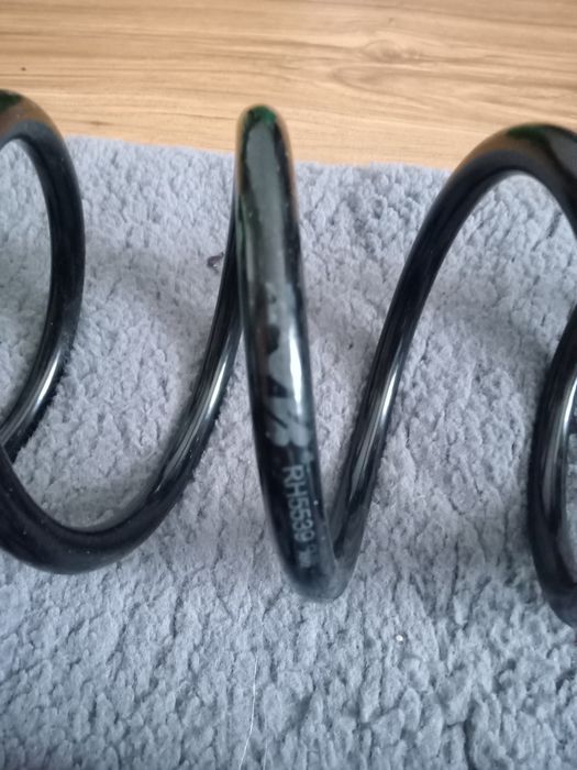 Пружина ходовой части на задний мост Polo