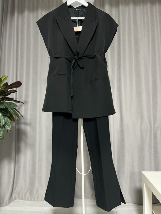 Брюки Zara чорні з розрізами по боках розмір s