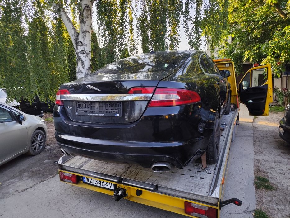 Jaguar xf x250 czarny Drzwi błotnik,lampa,klapa  części xf  W-wa