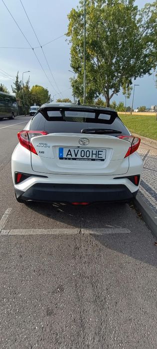 Vendo Toyota C-HR