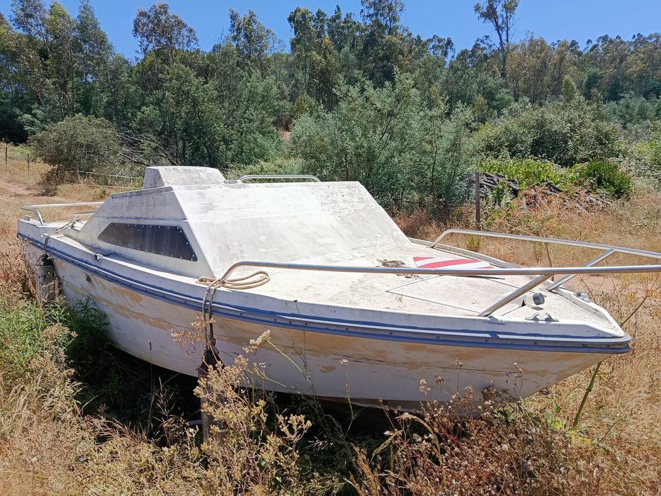 2 barcos, jeaneau skanes e glastron ultra