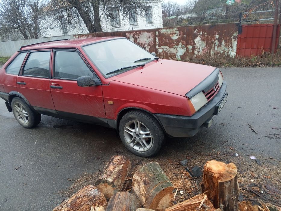 Продам авто в більш менш нормальному стані