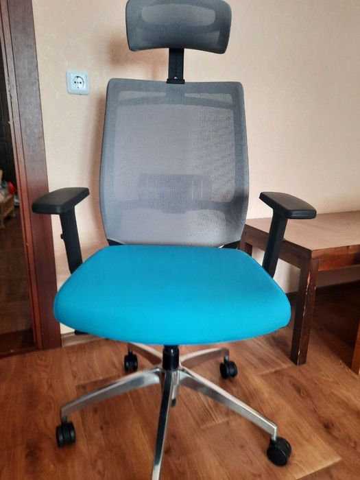 Крісло для роботи та офісу Install AMF