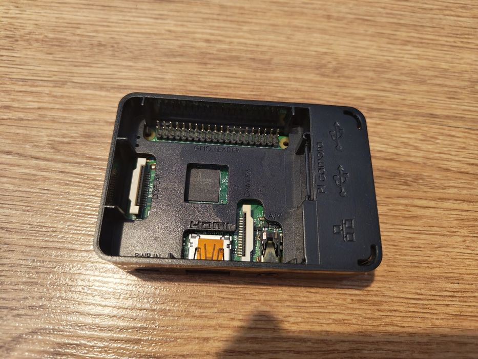 Raspberry Pi 2 model B - RPi + obudowa.