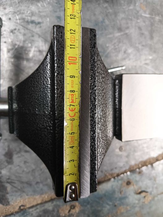 Imadło szczęki 120mm ślusarski obrotowe do komórki , piwnicy itp.