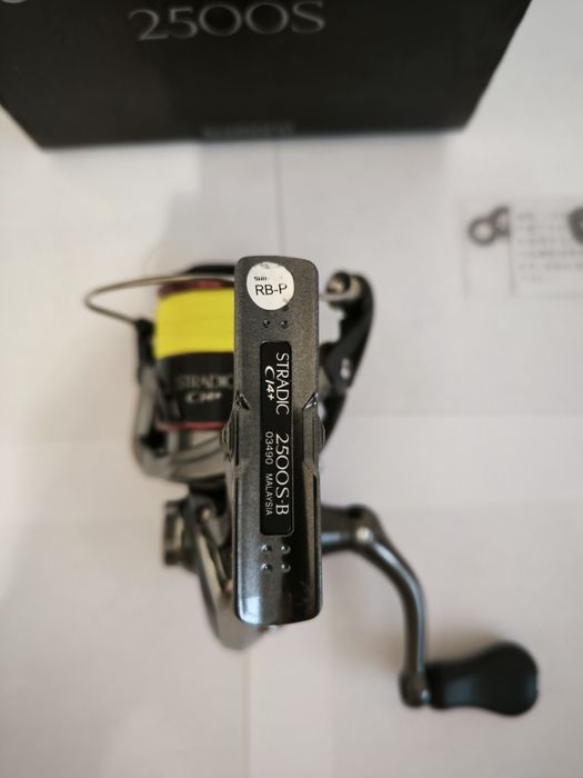Shimano Stradic CI4+ 2500 FB