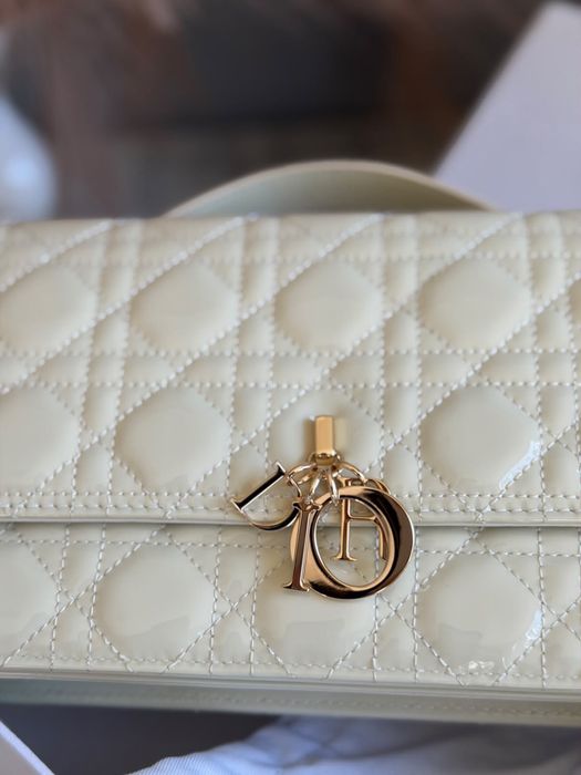 Dior сумка у наявності