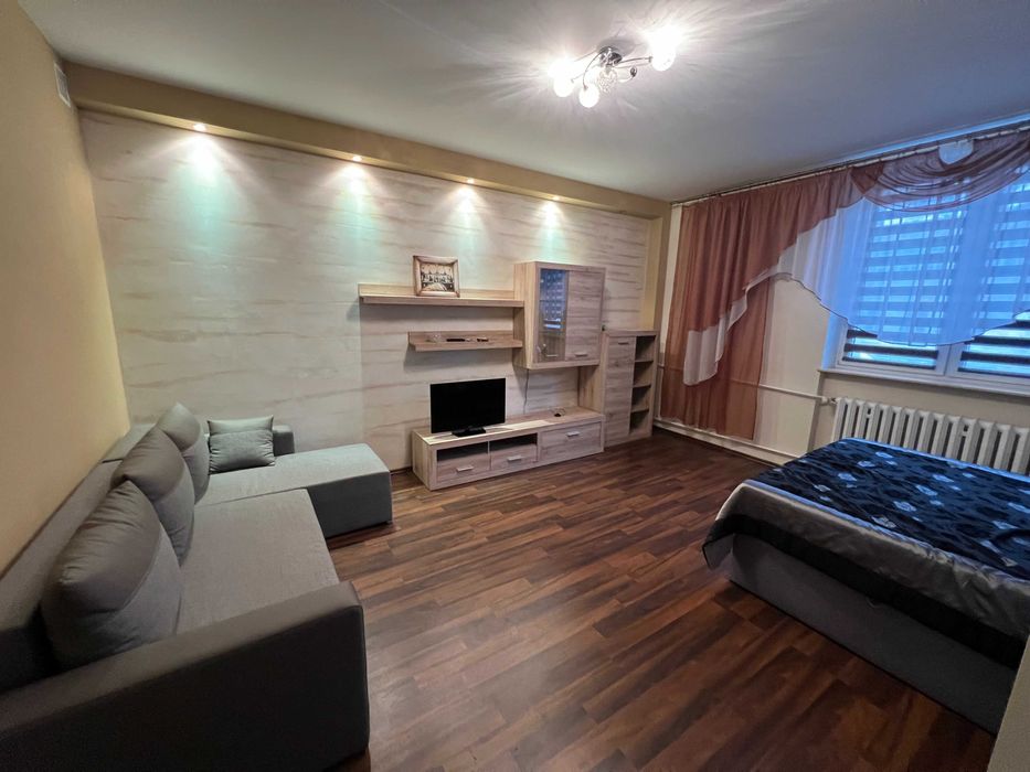 Kawalerka mieszkanie 40 m², wysoki parter, wszystkie opłaty w cenie – Białystok, Sienkiewicza 28A, Centrum