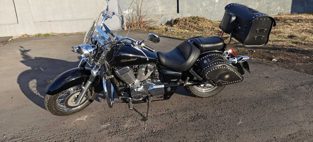 Honda Shadow VT750 na wale kardana-stan idealny.