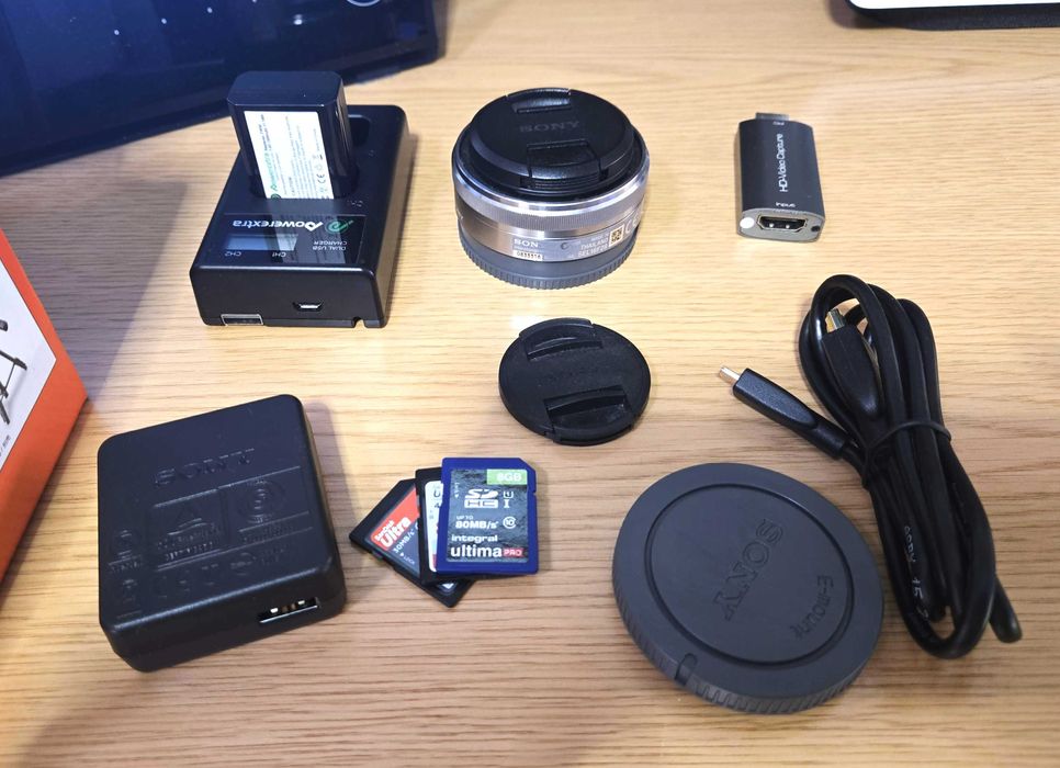 Sony a5100 + 2 lentes + extras