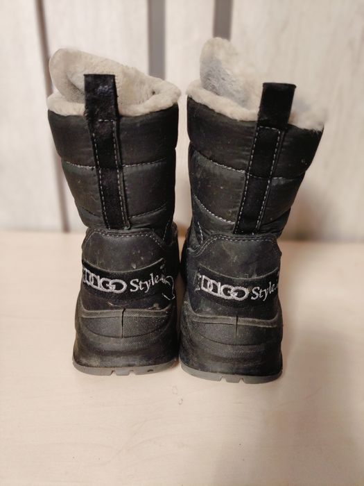 Зимові чоботи жіночі