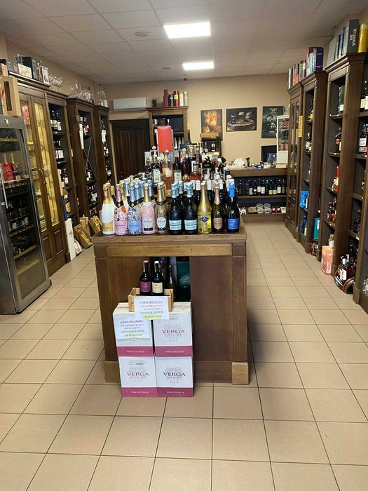 Do przejęcia rentowny sklep z winami i alkoholami świata