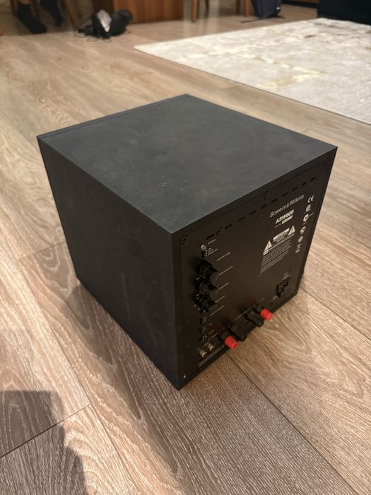 Subwoofer B&W  ASW608