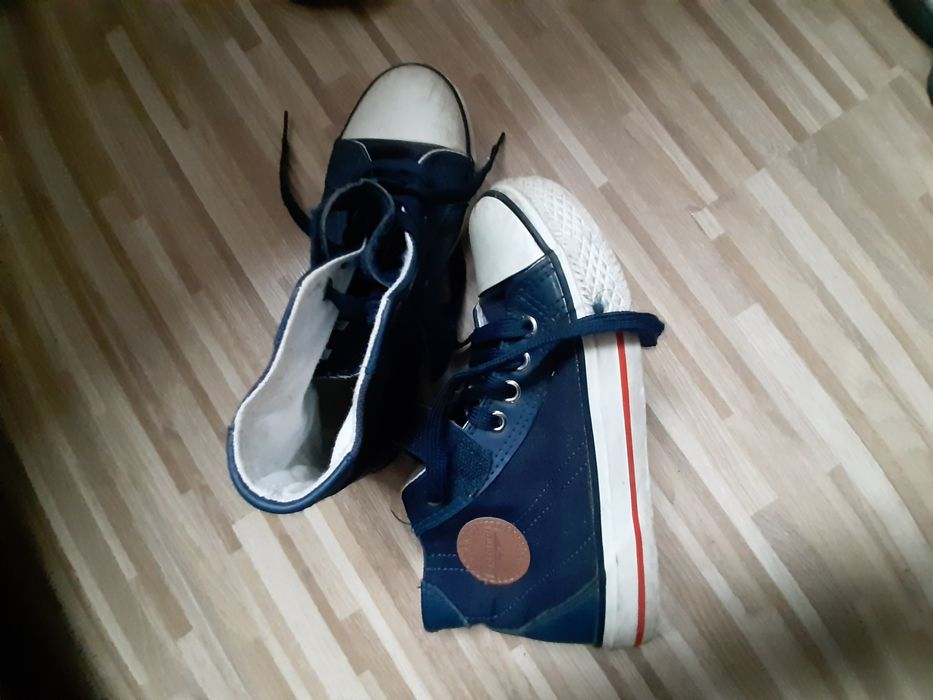 Buty sportowe dla chlopca r 34