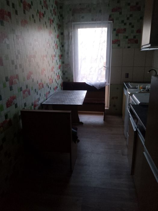 Пів будинку під бізнес не дорого