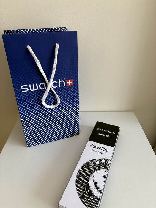 Ap X Swatch - Ocho Negro