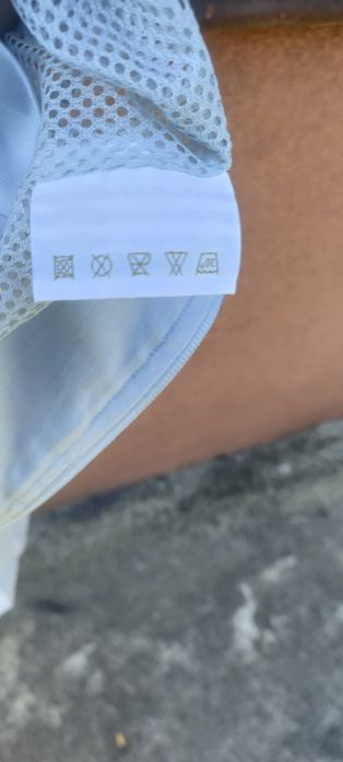 Piękny bezrękawnik