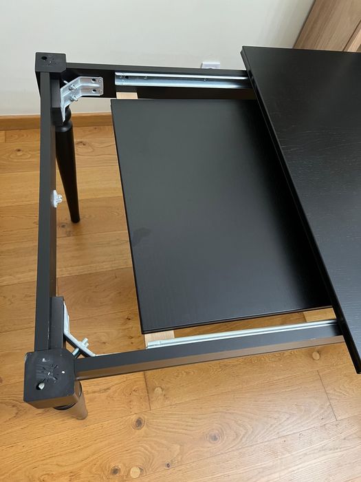 Conjunto de mesa jantar extensivel e 6 cadeiras