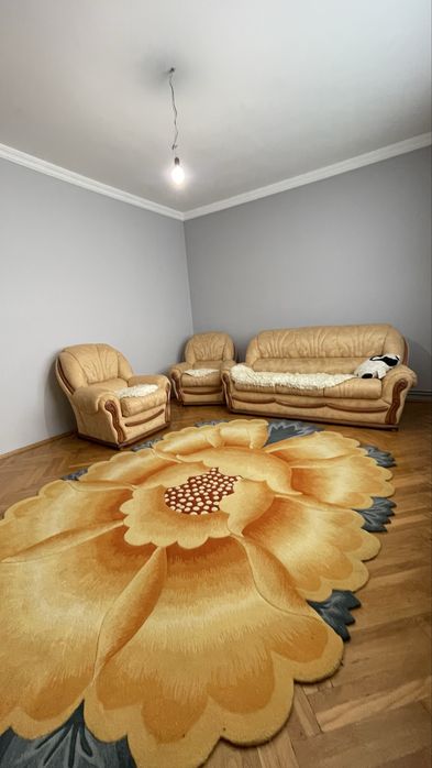 Продається просторий будинок