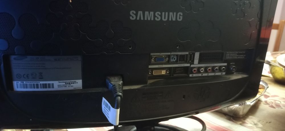 Монітор-телевізор Samsung syncmaster 2033hd