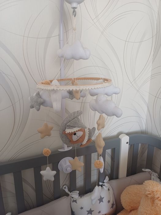 Продам дитячий мобіль в гарному стані