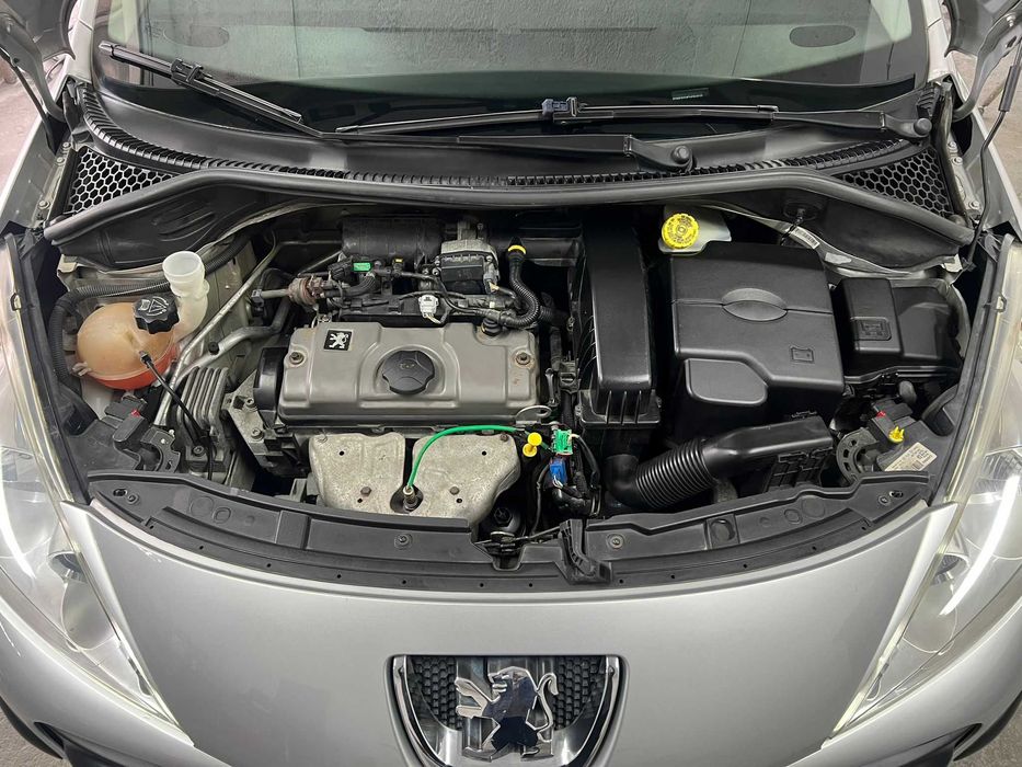 Peugeot 207 1.4 Gasolina RESERVADO