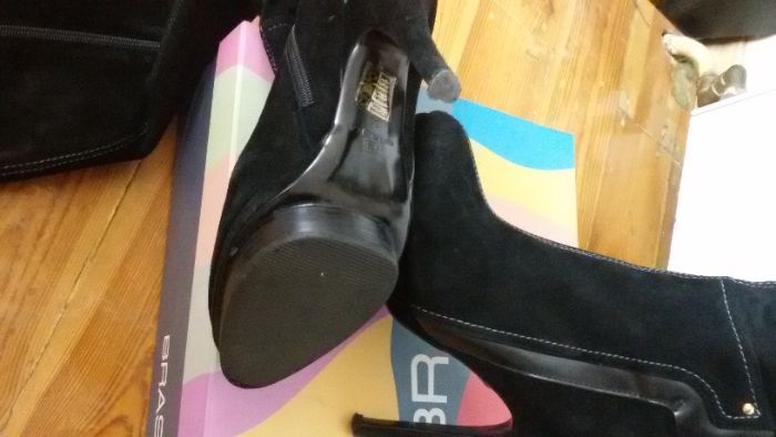 сапоги женские демис замшевые черные,голенища стрейчевые,модно и удобн