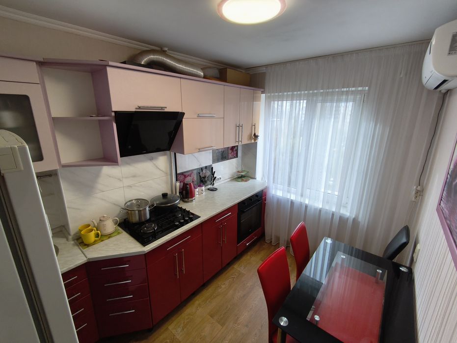 Продам отличную 2х комнатную квартиру в Ингульском районе.13линия.