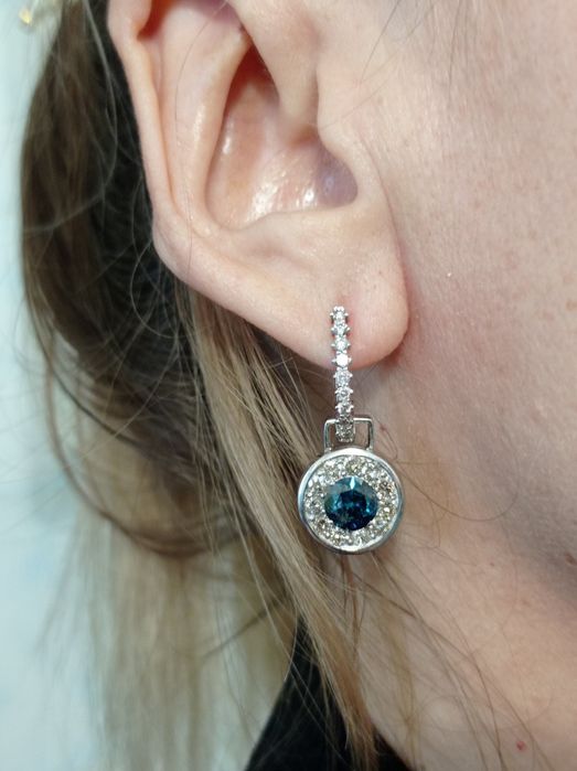 Подвески с бриллиантами 2.5 карат