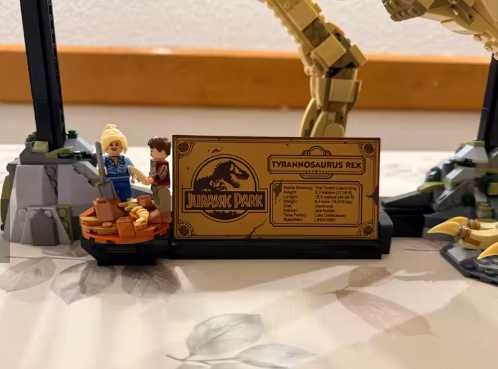 Construção Jurassic Park: Esqueleto T-Rex (Edição Colecionador)