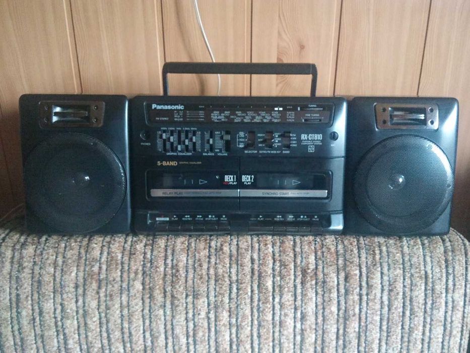 Radiomagnetofon Panasonic RX-CT810 z fabrycznym zakresem FM CCIR