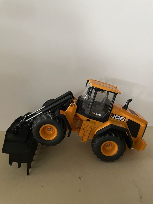 Miniatura JCB da Siku escala 1:32