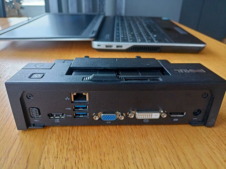 Laptop ze stacją Dell i7 Latitude 6540