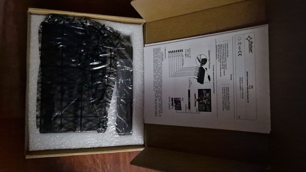 Switch 9 portów. Switch/przełącznik do kamer i urządzeń POE