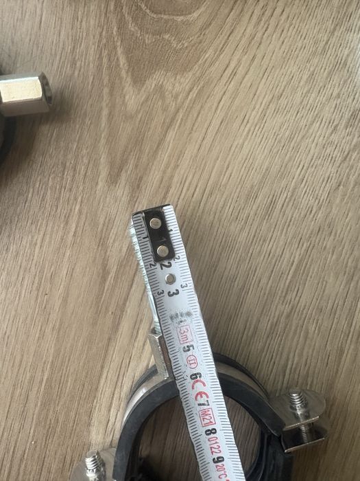 Obejmy rur PCV 21szt.